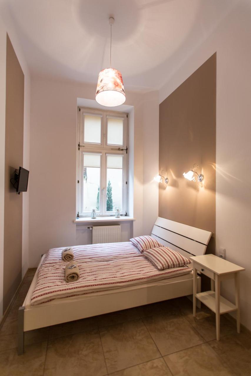 Puffa Hostel Lux Warschau Buitenkant foto