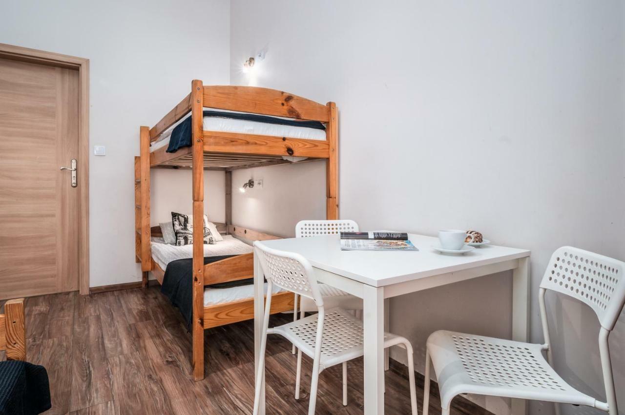 Puffa Hostel Lux Warschau Buitenkant foto