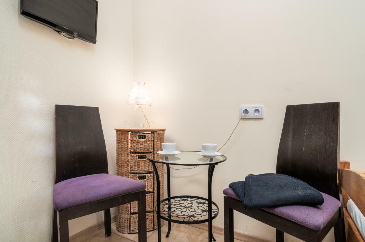 Puffa Hostel Lux Warschau Buitenkant foto