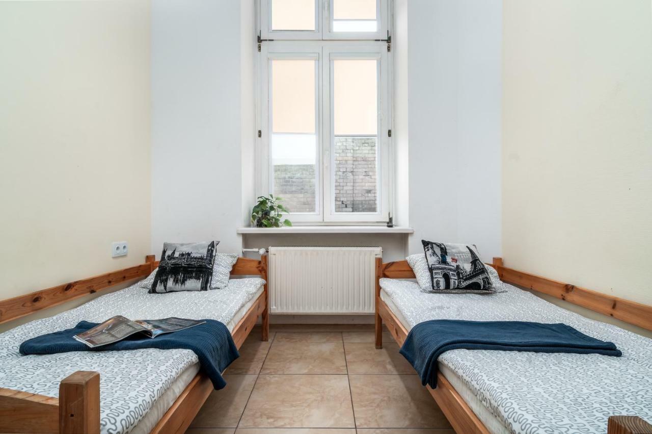 Puffa Hostel Lux Warschau Buitenkant foto