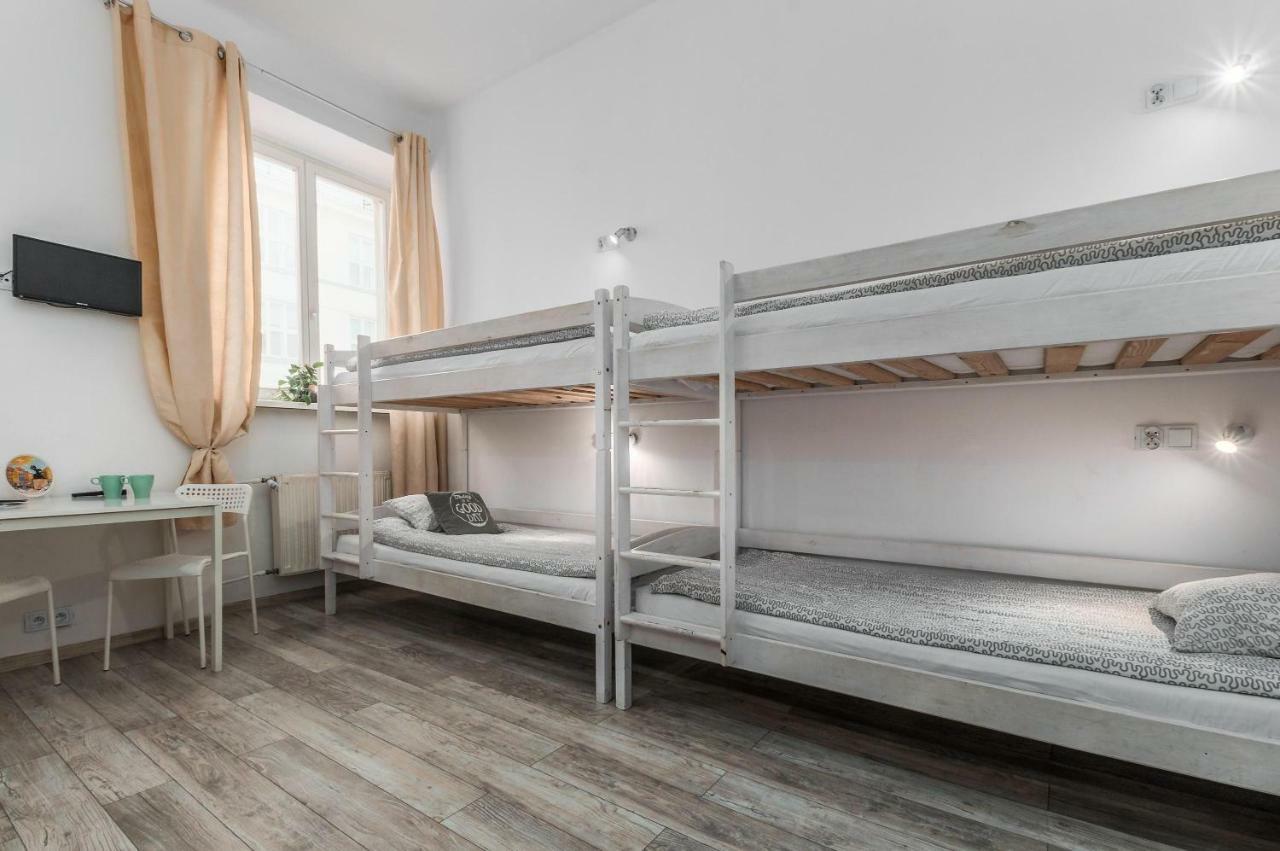 Puffa Hostel Lux Warschau Buitenkant foto